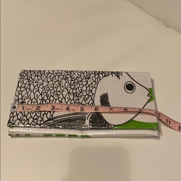 Torrain Vegan Recycled Clutch Wallet - Picture 7 of 8